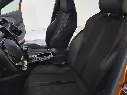 Photo 10 Peugeot 2008  BlueHDi 100 S&S BVM6