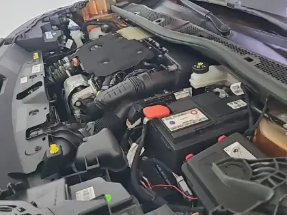 Photo 14 Peugeot 2008  BlueHDi 100 S&S BVM6