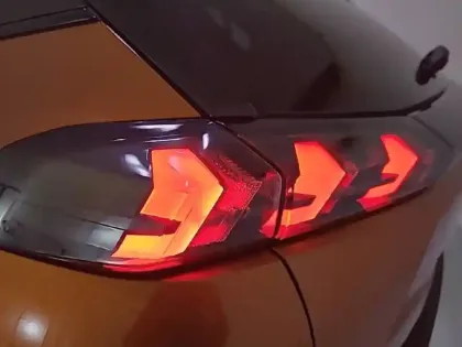 Photo 16 Peugeot 2008  BlueHDi 100 S&S BVM6