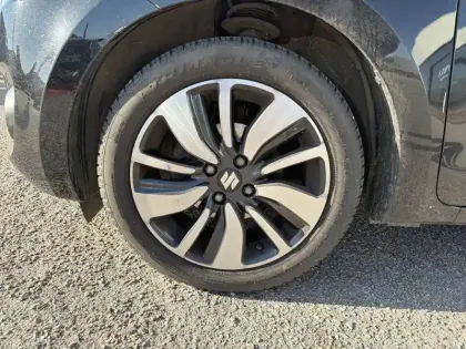 Photo 12 Suzuki Swift  1.2 Dualjet Hybrid SHVS Allgrip