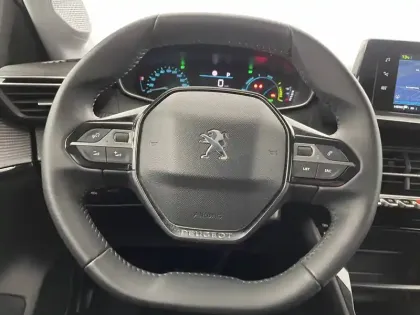 Photo 22 Peugeot 208  Electrique 50 kWh 136ch