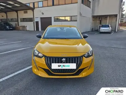 Photo 31 Peugeot 208  PureTech 100 S&S BVM6