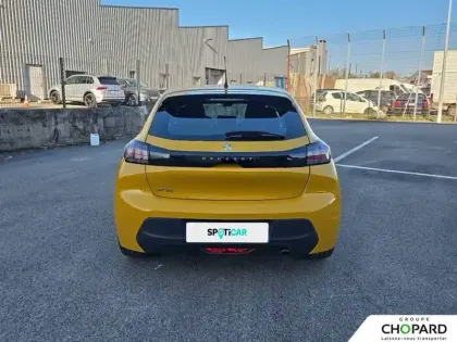 Photo 33 Peugeot 208  PureTech 100 S&S BVM6