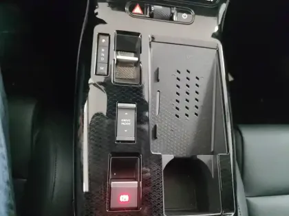 Photo 17 Citroën C5 aircross  Hybride 145 ch e-DCS6