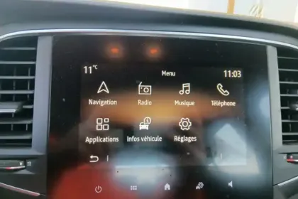 Photo 11 Renault Megane  IV Berline Blue dCi 115 EDC