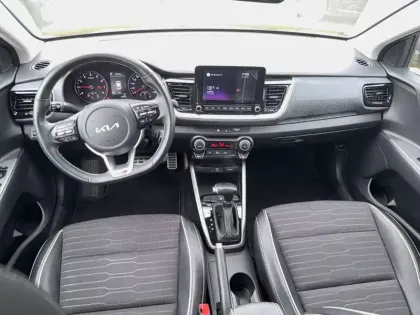 Photo 7 Kia Stonic  1.0 T-GDi 120 ch MHEV DCT7