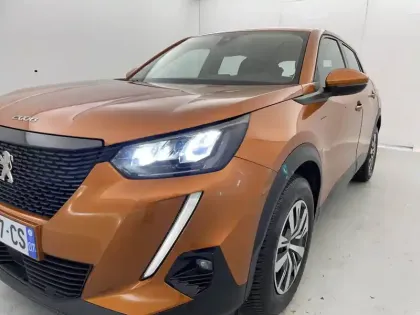 Photo 23 Peugeot 2008  PureTech 100 S&S BVM6