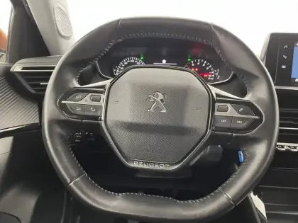 Photo 22 Peugeot 2008  PureTech 100 S&S BVM6