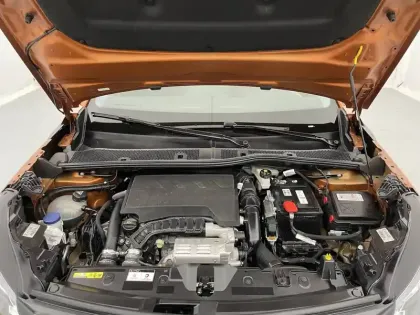 Photo 20 Peugeot 2008  PureTech 100 S&S BVM6