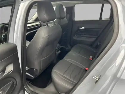 Photo 37 Jeep Avenger  1.2 Turbo T3 100 ch e-Hybrid BVR6