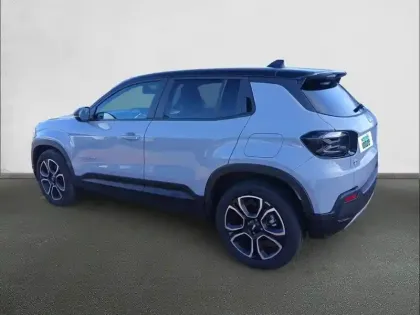 Photo 6 Jeep Avenger  1.2 Turbo T3 100 ch e-Hybrid BVR6