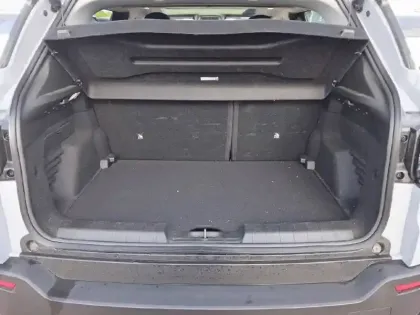 Photo 5 Jeep Avenger  1.2 Turbo T3 100 ch e-Hybrid BVR6