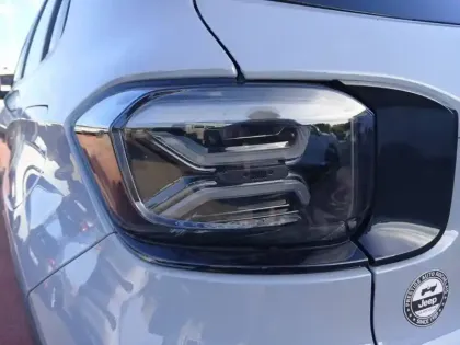 Photo 16 Jeep Avenger  1.2 Turbo T3 100 ch e-Hybrid BVR6