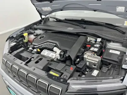 Photo 40 Jeep Avenger  1.2 Turbo T3 100 ch e-Hybrid BVR6