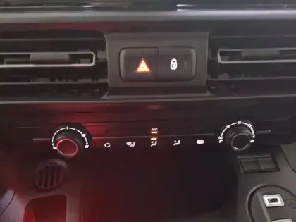 Photo 23 Citroën Berlingo  VAN M DIESEL 100 CH MANUELLE