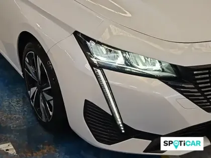 Photo 15 Peugeot 308  PureTech 130ch S&S EAT8