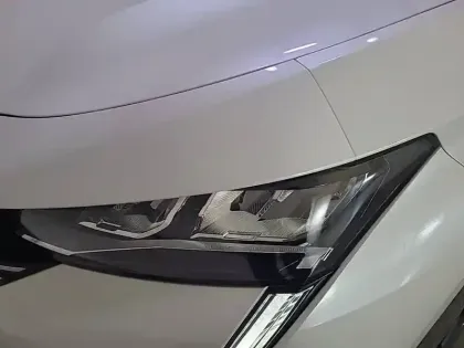 Photo 36 Peugeot 308  PureTech 130ch S&S EAT8