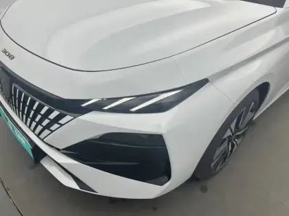 Photo 15 Peugeot 308  Hybrid 145 e-DCS6