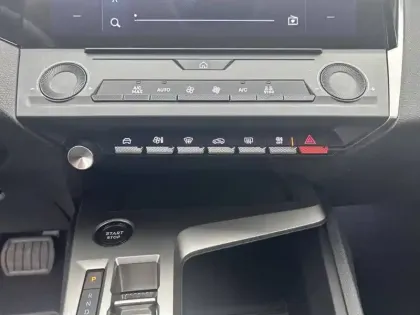 Photo 19 Peugeot 308  Hybrid 145 e-DCS6