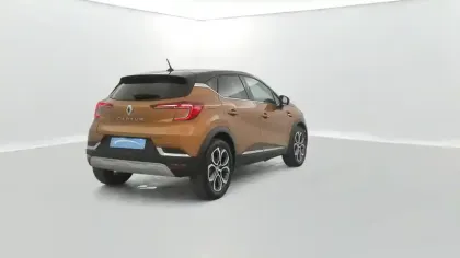 Photo 14 Renault Captur  TCe 140 - 21