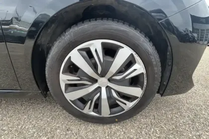 Photo 13 Peugeot 208  PureTech 100 S&S BVM6