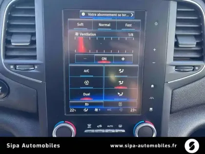 Photo 16 Renault Megane Mégane IV Estate dCi 165 Energy EDC