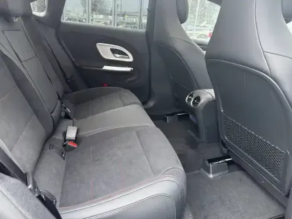 Photo 17 Mercedes CLA  220 8F-eDCT 4MATIC