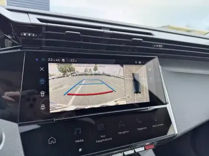 Photo 17 Peugeot 308  Hybrid 145 e-DCS6