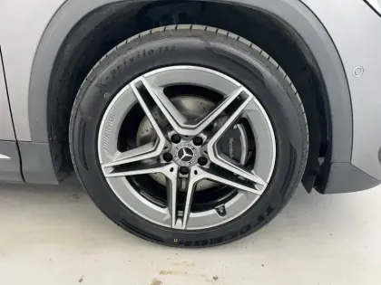 Photo 33 Mercedes GLA  200 7G-DCT