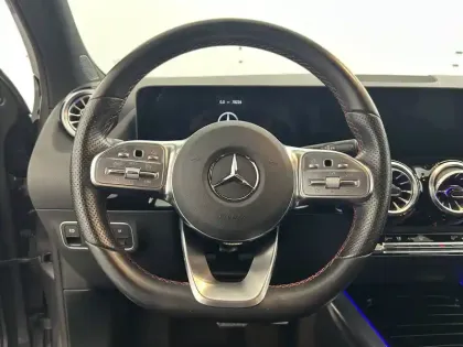 Photo 27 Mercedes GLA  200 7G-DCT