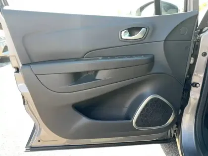 Photo 10 Renault Captur  TCe 120 Energy