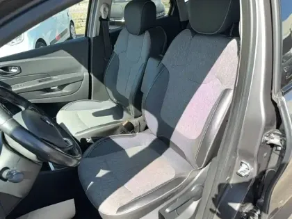 Photo 8 Renault Captur  TCe 120 Energy