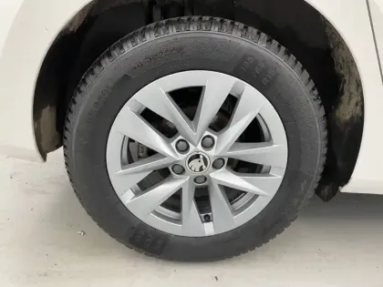 Photo 18 Skoda Fabia  1.0 TSI 95 ch BVM5