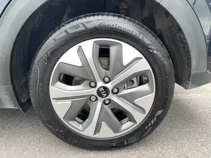 Photo 32 Kia Niro e- Electrique 204 ch