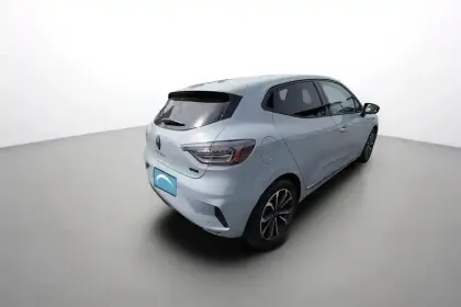 Photo 5 Renault Clio  E-Tech full hybrid 145