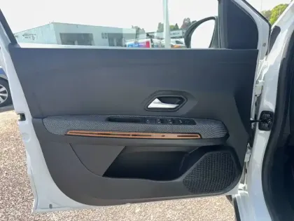 Photo 10 Dacia Sandero  ECO-G 100 - 22