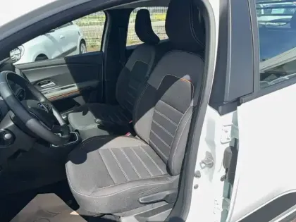 Photo 8 Dacia Sandero  ECO-G 100 - 22