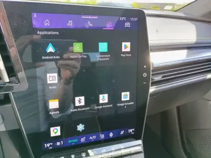 Photo 34 Renault Scenic  E-Tech électrique 220 ch grande autonomie