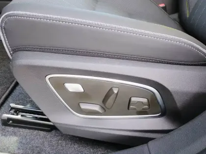 Photo 39 Renault Scenic  E-Tech électrique 220 ch grande autonomie