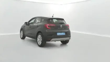Photo 11 Renault Captur  E-Tech full hybrid 145