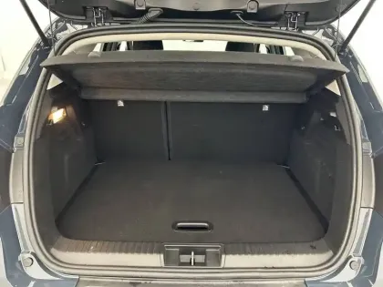 Photo 26 Renault Captur  E-Tech full hybrid 145