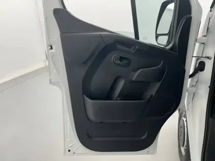 Photo 19 Renault Master  FGN TRAC F3500 L3H3 BLUE DCI 135