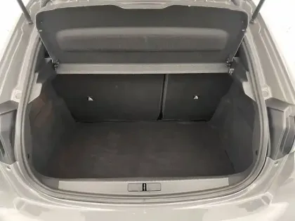 Photo 12 Peugeot 208  Hybrid 100 e-DCS6