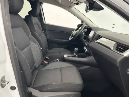 Photo 22 Renault Captur  E-Tech full hybrid 145