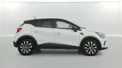 Photo 14 Renault Captur  E-Tech full hybrid 145