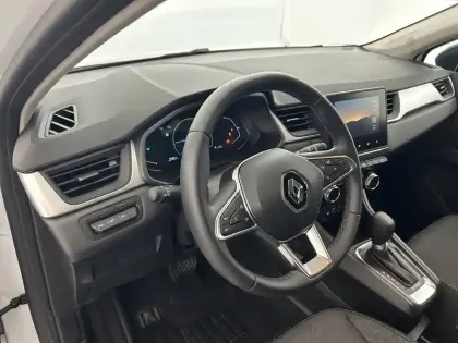 Photo 18 Renault Captur  E-Tech full hybrid 145