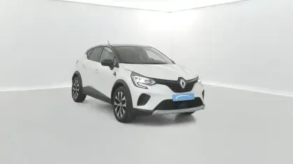 Photo 16 Renault Captur  E-Tech full hybrid 145