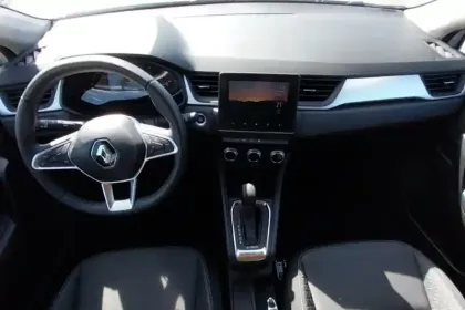 Photo 8 Renault Captur  E-Tech full hybrid 145