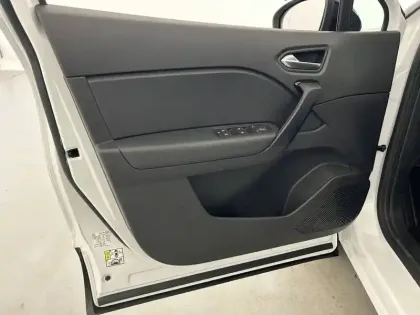 Photo 19 Renault Captur  E-Tech full hybrid 145