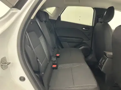Photo 24 Renault Captur  E-Tech full hybrid 145
